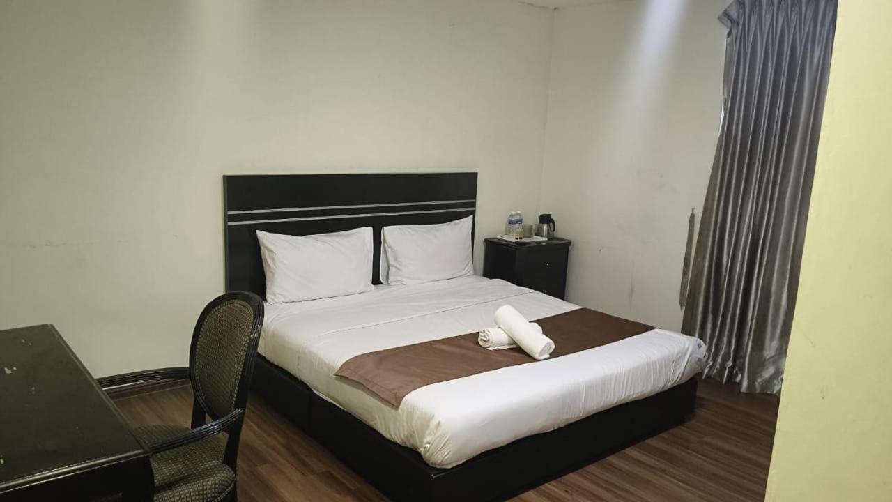 Bluebell Hotel Skudai Eksteriør bilde