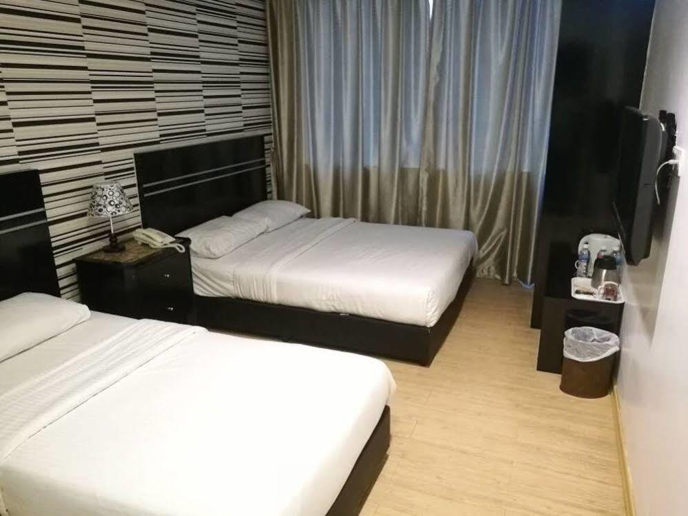 Bluebell Hotel Skudai Eksteriør bilde